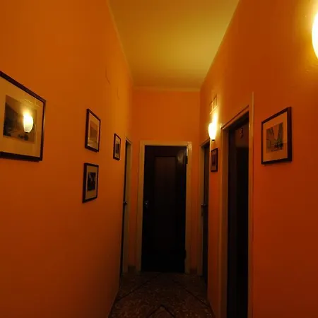 Gate 52 بيت ضيافة 3*
